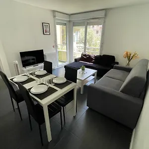 T5 4 Gratte Ciel, Villeurbanne, Meuble Appartement
